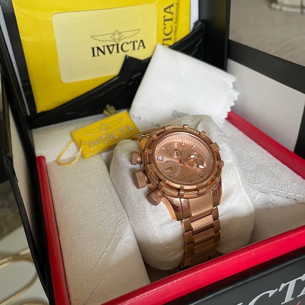 NWT! Invicta Rose Gold Watch!!